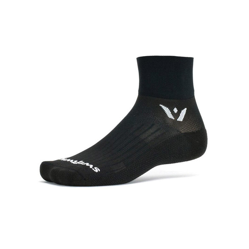 Swiftwick Aspire Quarter Crew (Black)